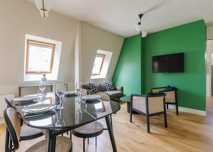 Charming - St Germain Des Pres * Париж